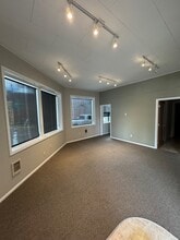 150 N Maple St, Yamhill, OR for sale Interior Photo- Image 2 of 3