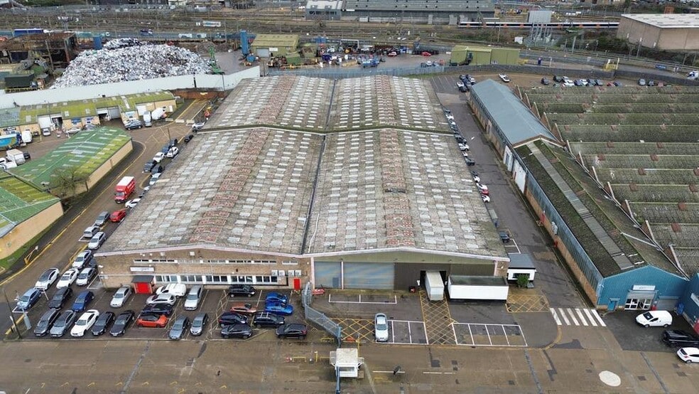 24 Salter St, London for lease - Building Photo - Image 3 of 13