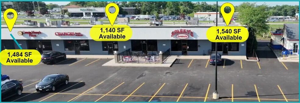 810-852 Watertower Ln, Dayton, OH à louer - Photo du bâtiment - Image 2 de 9