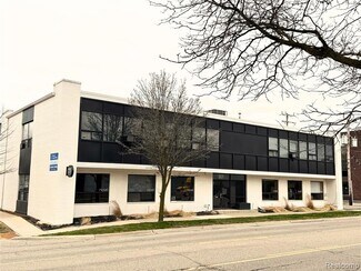 Plus de détails pour 801 S Adams Rd, Birmingham, MI - Bureau à louer