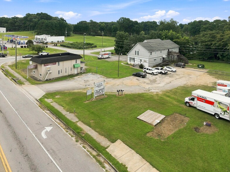 576 Fairview Rd, Stockbridge, GA for sale - Building Photo - Image 3 of 10