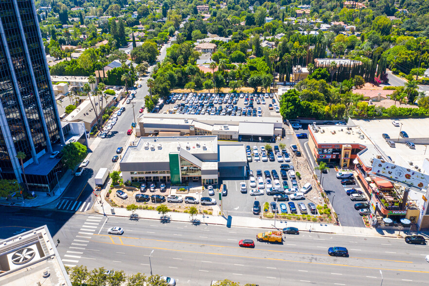 15800 Ventura Blvd, Encino, CA for lease - Building Photo - Image 3 of 3