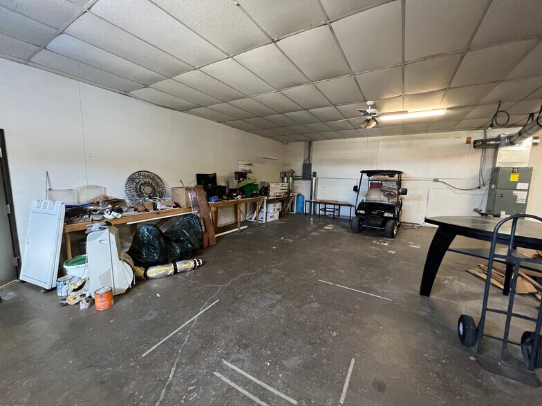 800 S Locust St, Denton, TX à vendre - Photo du bâtiment - Image 3 de 12