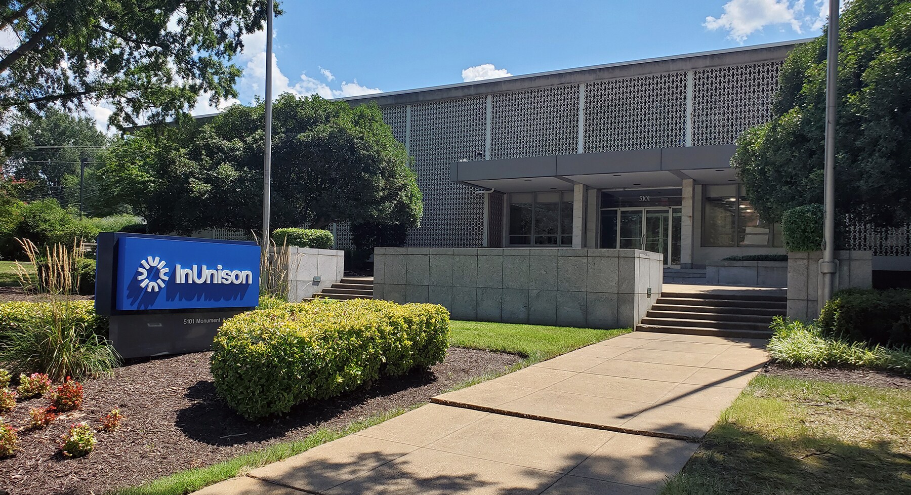 5101 Monument Ave, Richmond, VA for lease Building Photo- Image 1 of 9