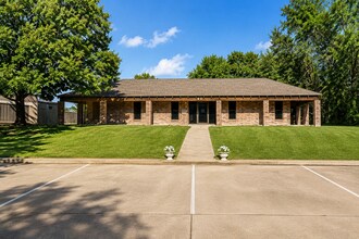 202 Lafayette St, Pittsburg, TX for lease Building Photo- Image 1 of 1