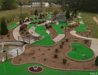 Plus de détails pour 2940 US Highway 70 W, Goldsboro, NC - Sports et divertissement à vendre