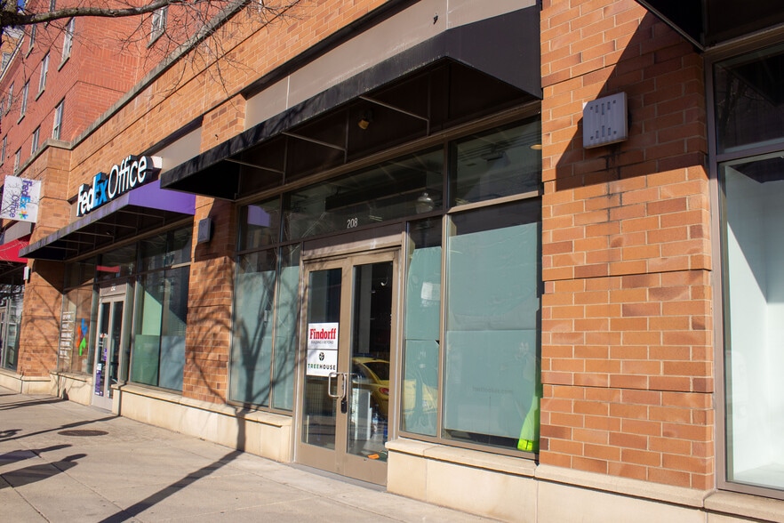 138 Calhoun St, Cincinnati, OH for lease - Building Photo - Image 3 of 7