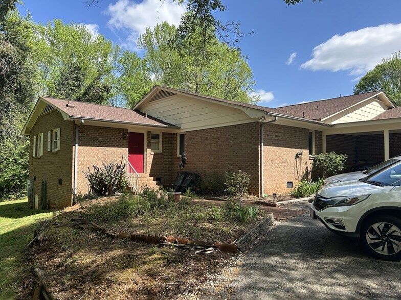 1413 N Lafayette St, Shelby, NC à vendre - Photo du bâtiment - Image 3 de 10