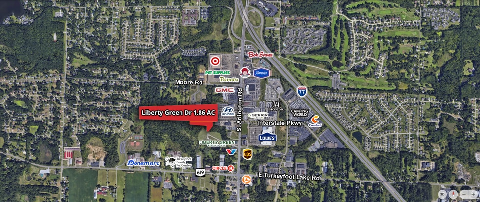 Liberty Green Drive, Akron, OH à vendre - Photo du bâtiment - Image 3 de 3