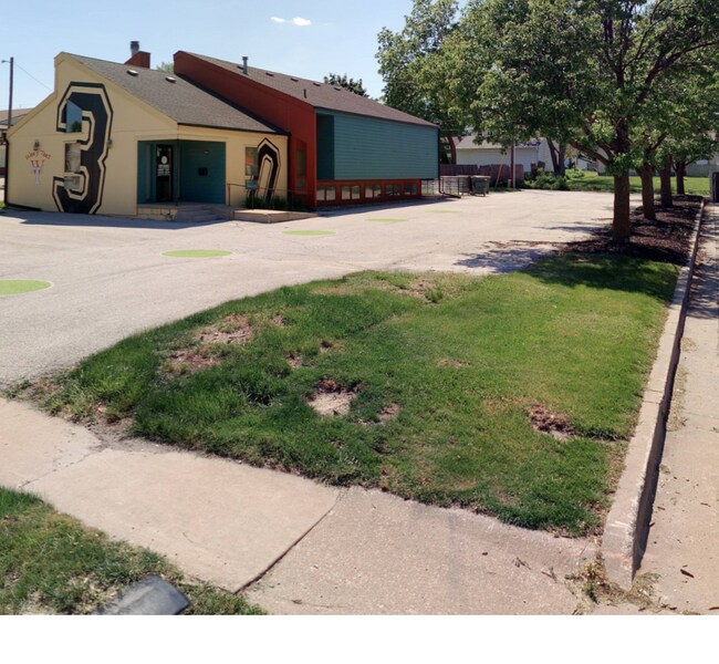 More details for 306 S Ankeny Blvd, Ankeny, IA - Office for Sale