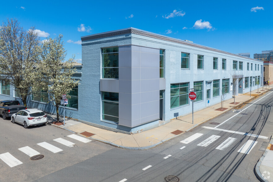 167 Sidney St, Cambridge, MA for lease - Building Photo - Image 1 of 5