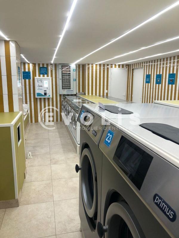 Retail in Rueil-Malmaison for sale Building Photo- Image 1 of 3