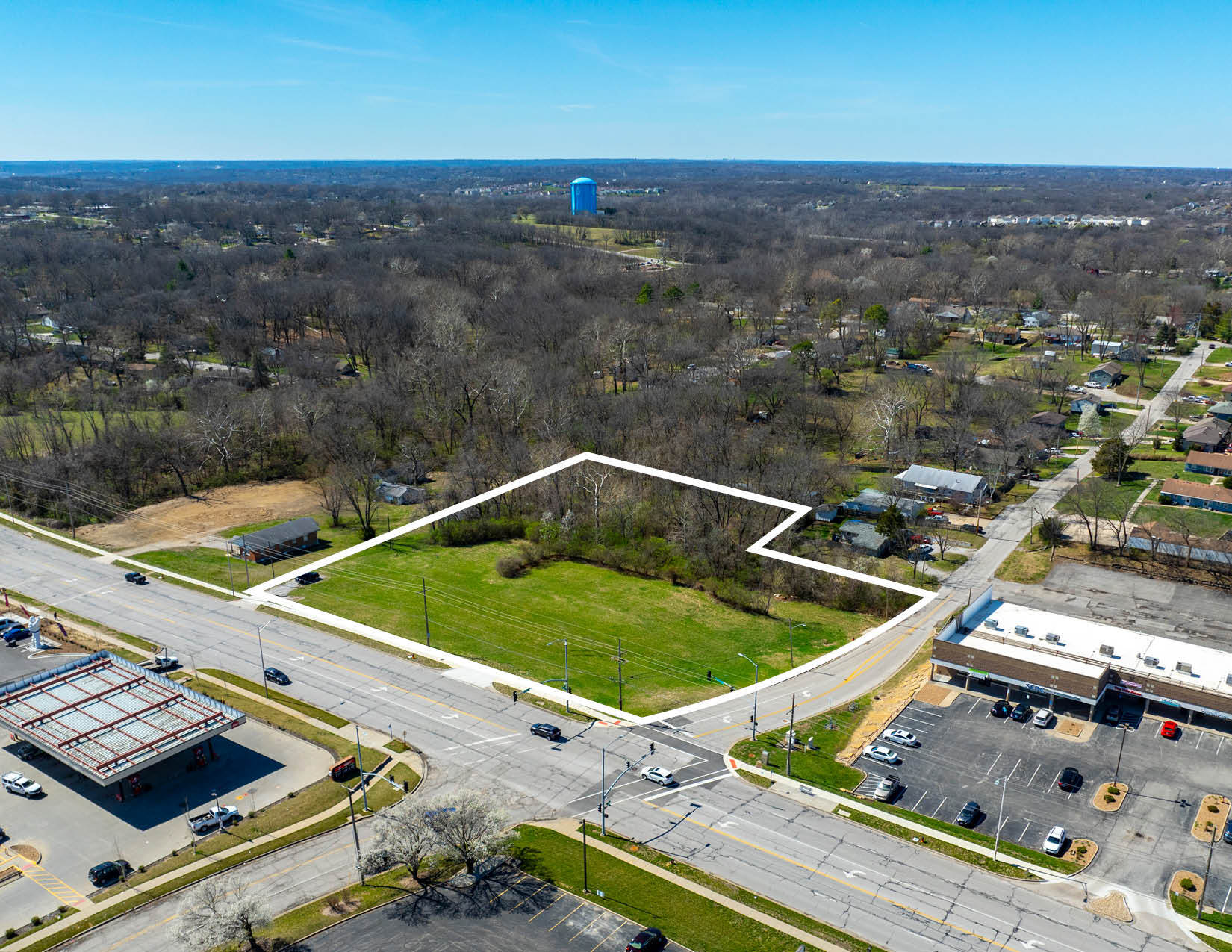 7900 Oak Trafficway, Kansas City, MO for sale Aerial- Image 1 of 4