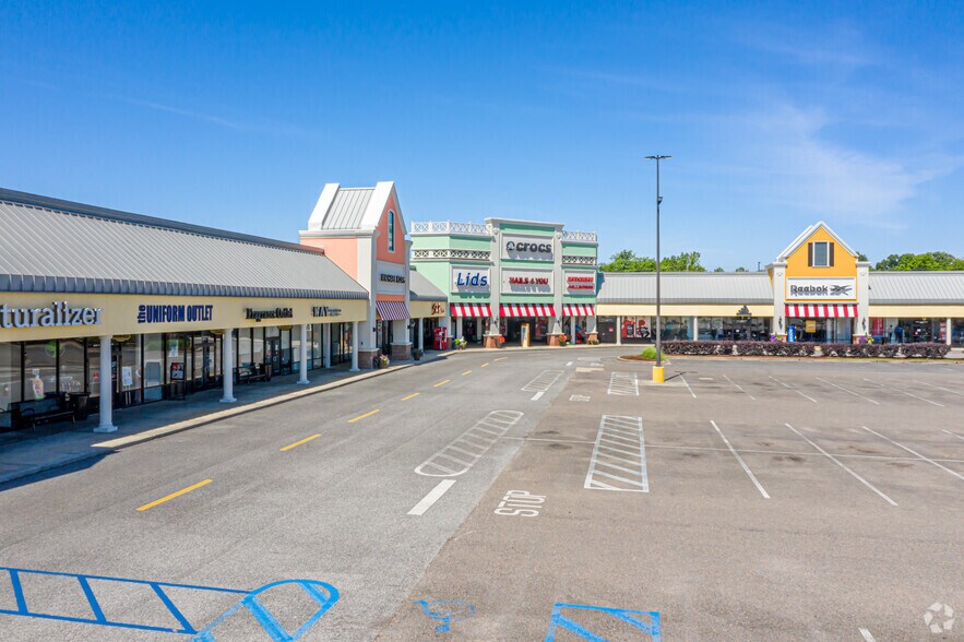 2100-2410 Tanger Blvd, Gonzales, LA à louer - Photo du bâtiment - Image 2 de 3
