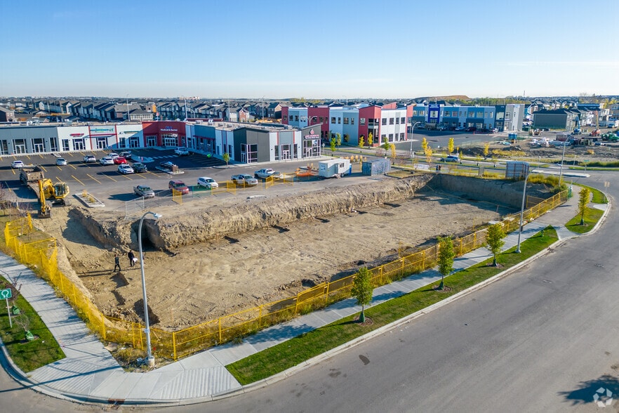 70 Saddlepeace Rd NE, Calgary, AB for sale - Building Photo - Image 1 of 1