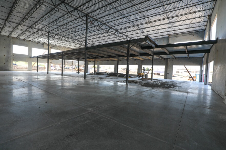 240 W Exchange Pky, Allen, TX for lease - Interior Photo - Image 3 of 11