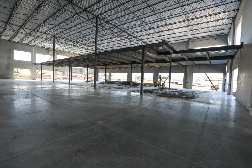 240 W Exchange Pky, Allen, TX à louer - Photo intérieure - Image 3 de 17