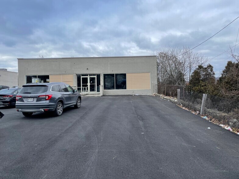 14 Route 17k, Newburgh, NY à vendre - Photo du bâtiment - Image 2 de 13