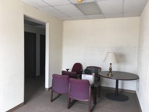 5142-5198 Rufe Snow Dr, North Richland Hills, TX à louer Photo intérieure- Image 2 de 4