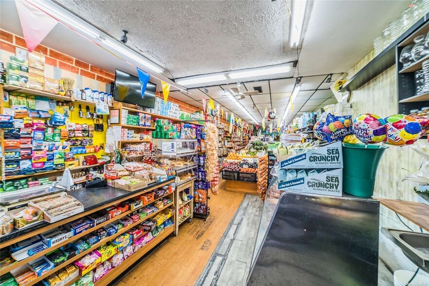 8505 Jamaica Ave, Woodhaven, NY for lease - Building Photo - Image 3 of 20