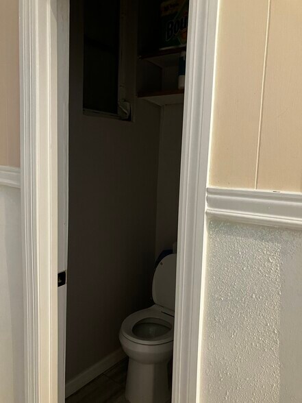 16915 Gulf Blvd, North Redington Beach, FL for lease - Interior Photo - Image 3 of 4