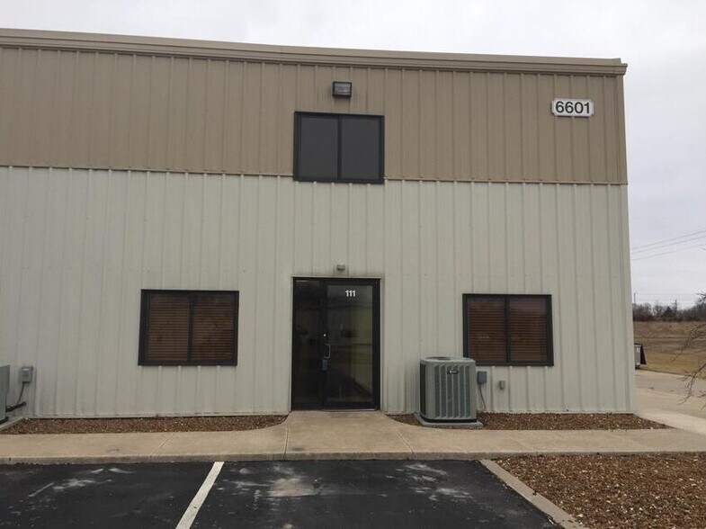 6601 Stephens Station Rd, Columbia, MO à vendre - Photo principale - Image 1 de 1