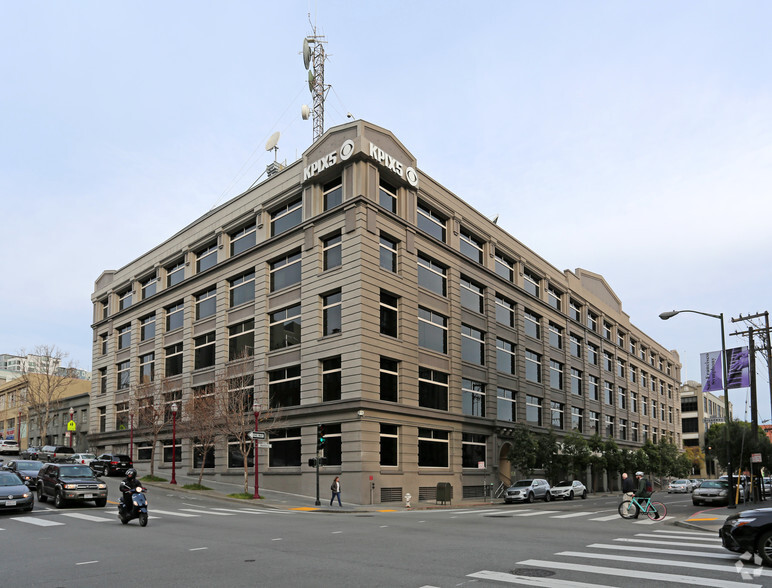 825-875 Battery St, San Francisco, CA à louer - Photo principale - Image 1 de 4