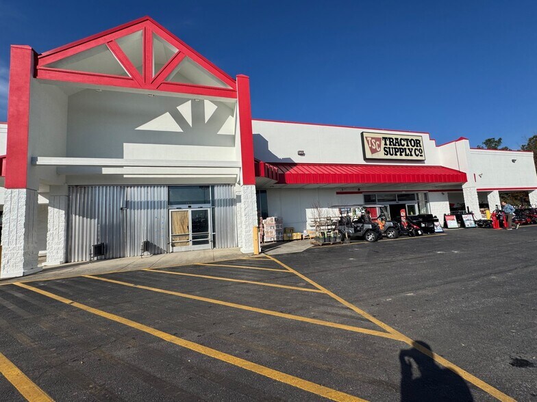 1610 Main St, Chipley, FL à louer - Photo du bâtiment - Image 3 de 7