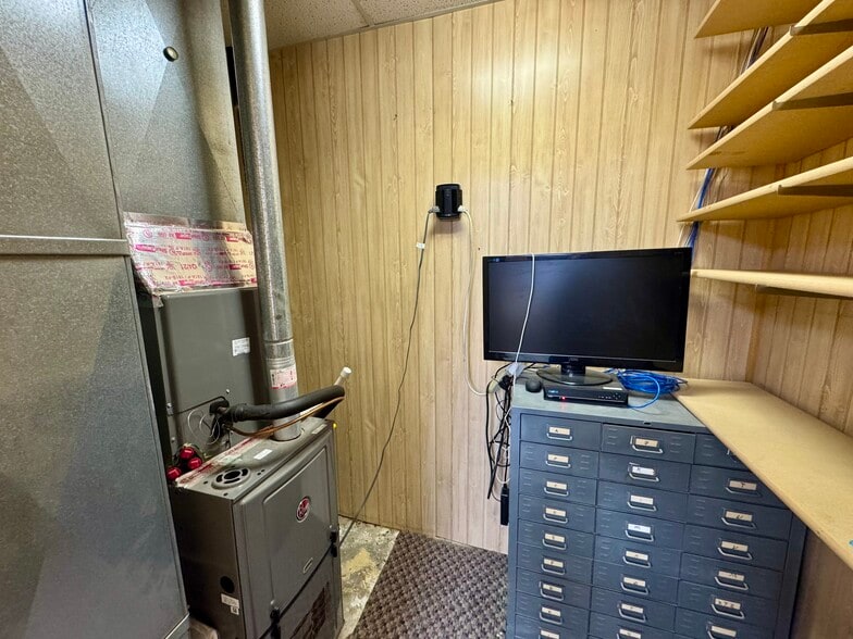 608 N Meadow Ave, Odessa, TX for lease - Building Photo - Image 3 of 14