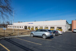 Plus de détails pour 4333 Veterans Memorial Hwy, Holbrook, NY - Industriel à louer