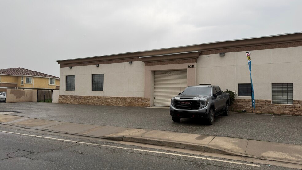 801-803 Bear Mountain Blvd, Arvin, CA à louer - Photo du bâtiment - Image 3 de 18