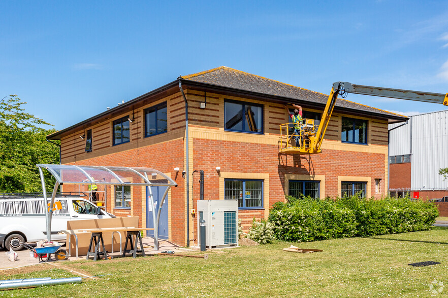 Barnett Way, Gloucester for sale - Primary Photo - Image 1 of 1