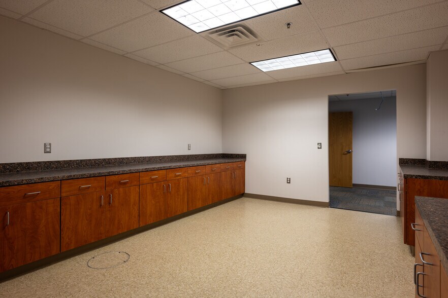 7200 Chestnut St, Upper Darby Township, PA à louer - Photo du bâtiment - Image 3 de 14