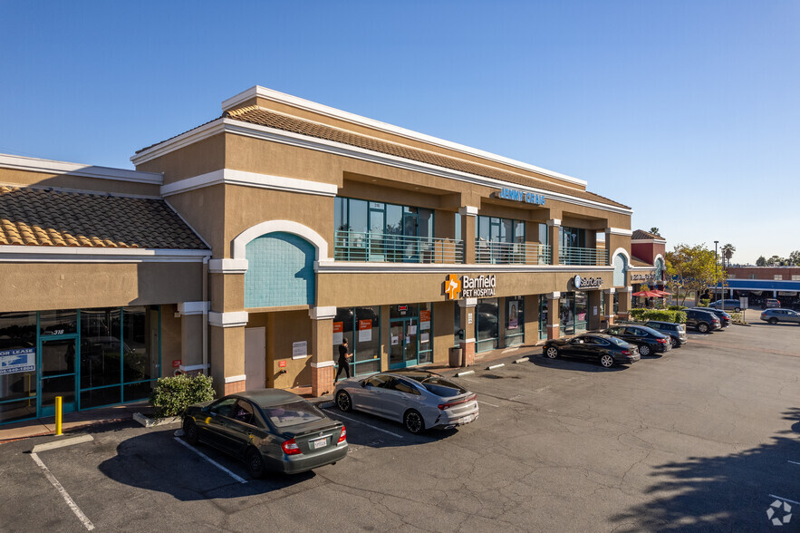 300-316 N Glendale Ave, Glendale, CA for lease - Building Photo - Image 2 of 10