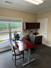 24 Alicia Ln, Dahlonega, GA for lease Interior Photo- Image 2 of 24