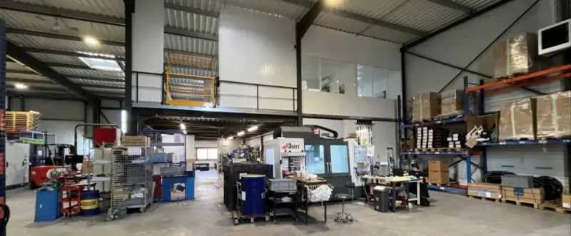 1623 Avenue Henri Schneider, Jonage for lease Interior Photo- Image 1 of 6