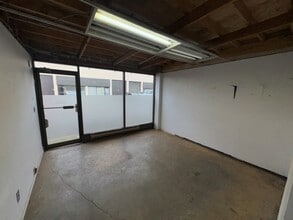 1311 Valmont Way, Richmond, BC à louer Photo intérieure- Image 2 de 4