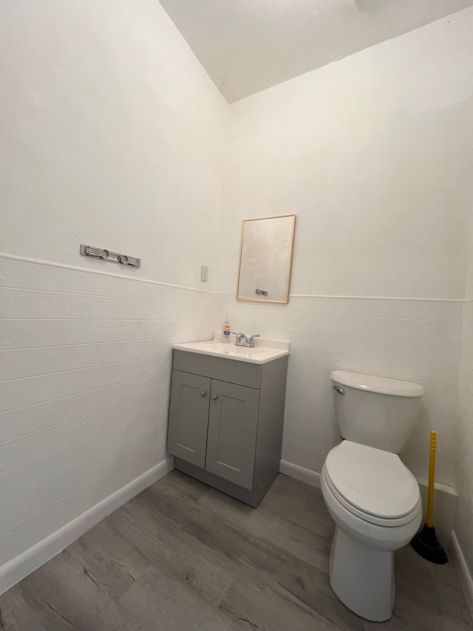 5822 Williamson Rd, Roanoke, VA for lease Interior Photo- Image 1 of 3