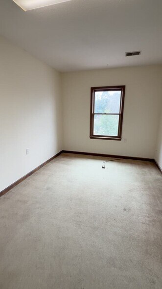 540 St Andrews Rd, Columbia, SC à louer - Vidéo sur l’inscription commerciale - Image 2 de 17