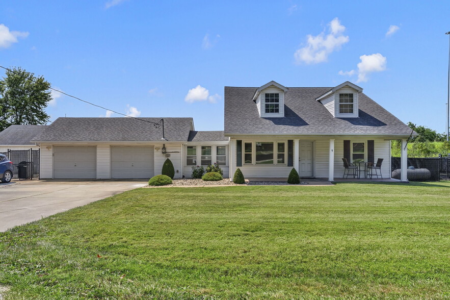 9 Mingo Ln, Lake Saint Louis, MO à louer - Photo du bâtiment - Image 1 de 40