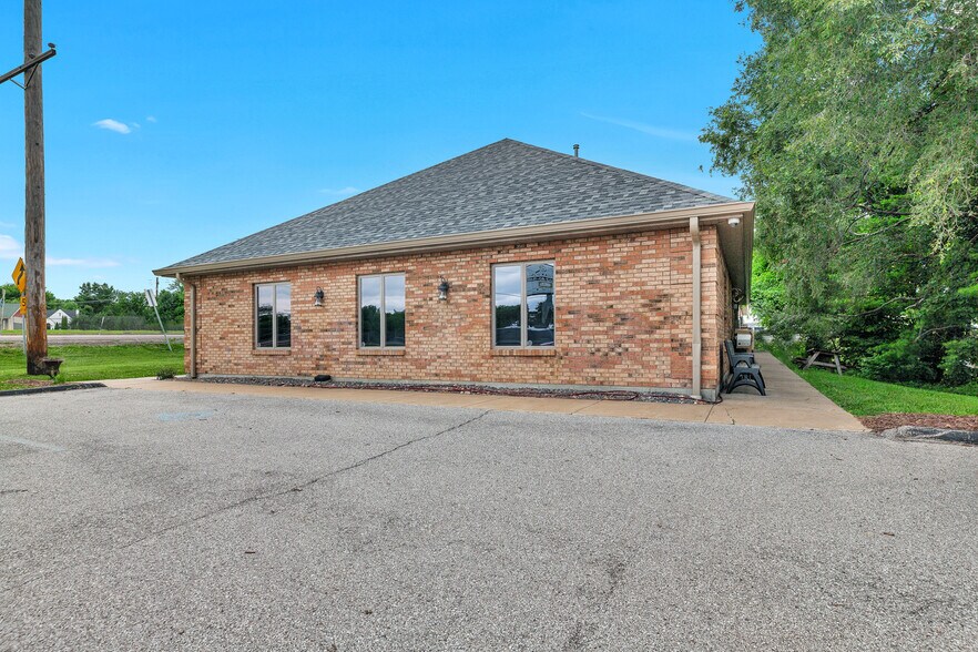 763 W Terra Ln, O'Fallon, MO à louer - Photo du bâtiment - Image 3 de 19