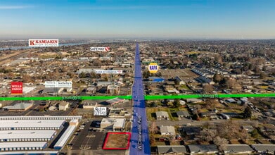 6018 W Clearwater Ave, Kennewick, WA for lease Building Photo- Image 1 of 7