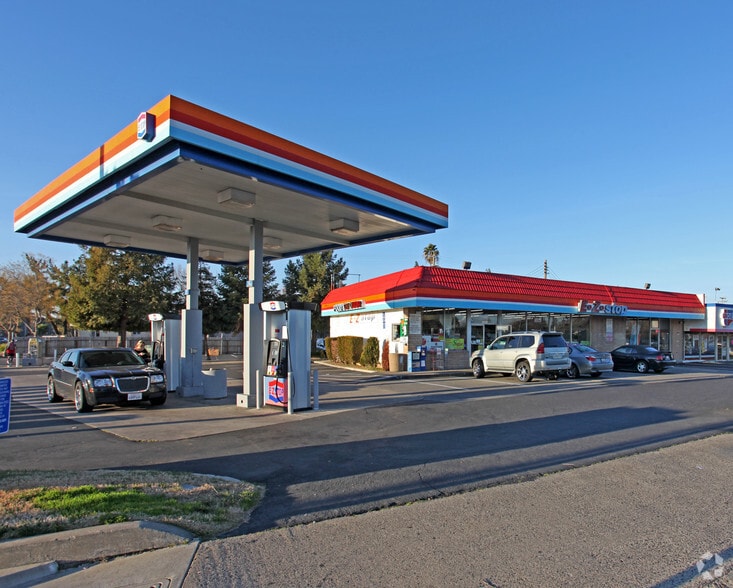 10501 Folsom Blvd, Rancho Cordova, CA for sale - Building Photo - Image 2 of 14