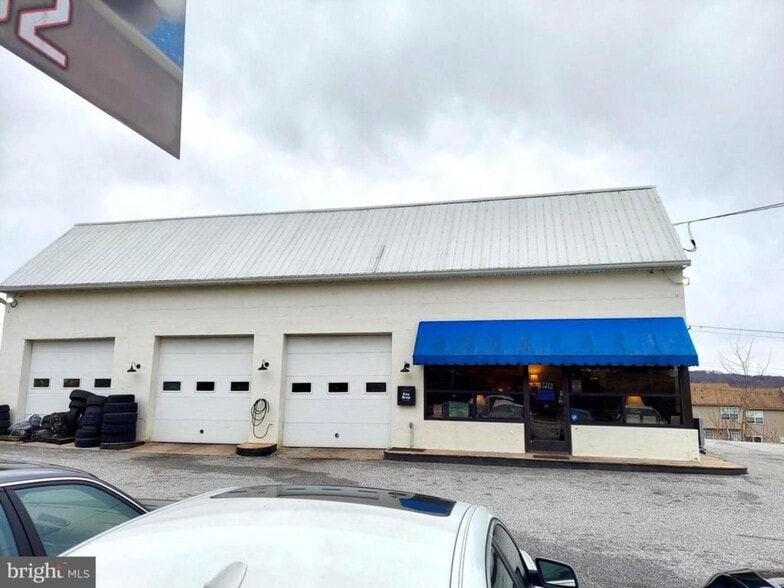 120 E Market St, Hallam, PA for sale - Building Photo - Image 2 of 22