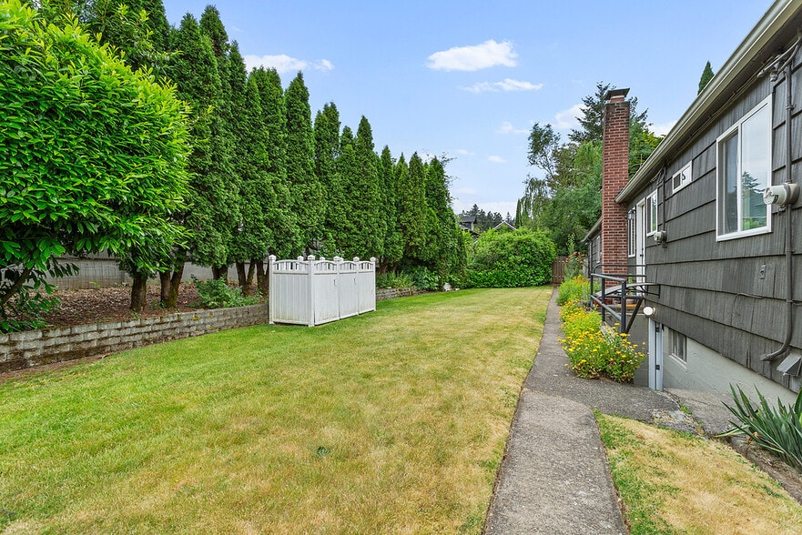 7222 E Burnside St, Portland, OR for sale - Building Photo - Image 3 of 13