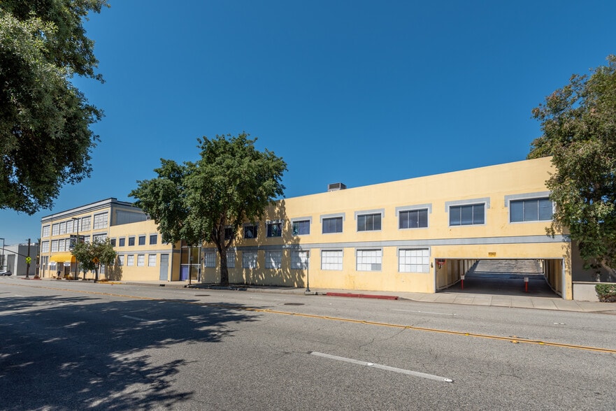 403 S Raymond Ave, Pasadena, CA for sale - Building Photo - Image 2 of 20