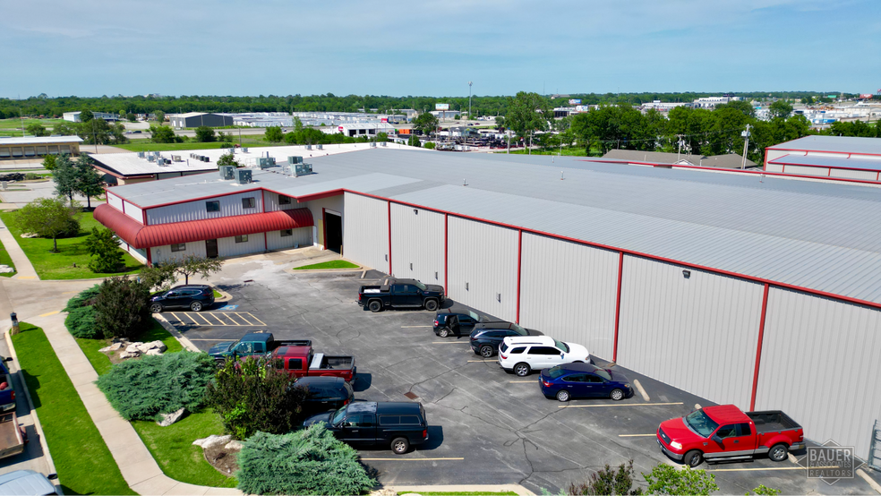 131 S 147th East Ave, Tulsa, OK à vendre - Photo du bâtiment - Image 3 de 15