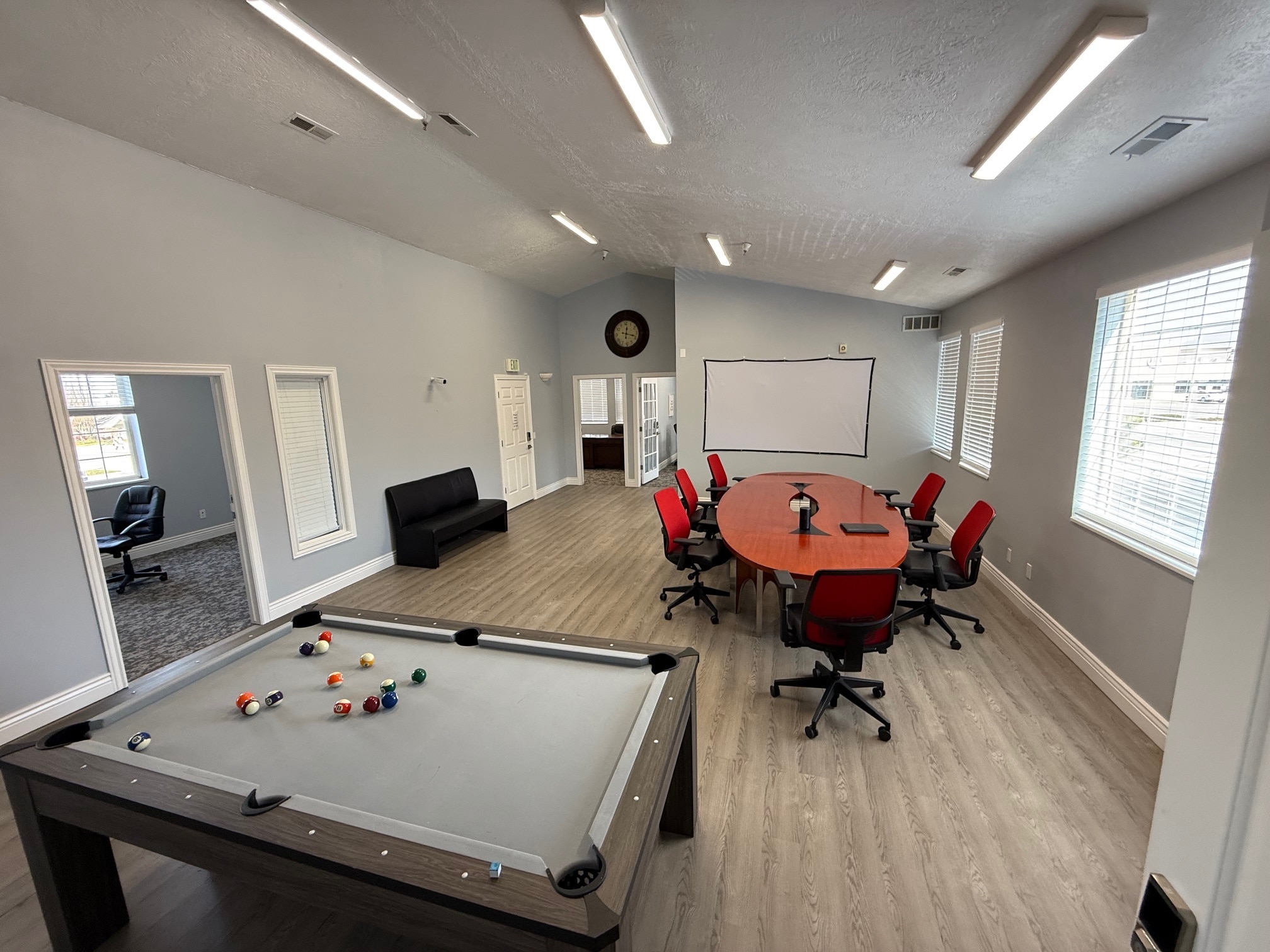 9571 S 700 E, Sandy, UT à louer Photo intérieure- Image 1 de 7