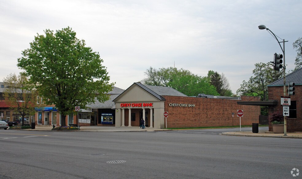 5700-5714 Connecticut Ave NW, Washington, DC à louer - Photo du bâtiment - Image 3 de 4