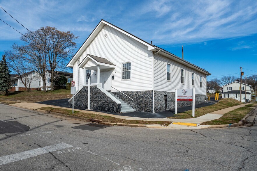 1025 Maple St, Kingsport, TN à vendre - Photo du bâtiment - Image 2 de 37